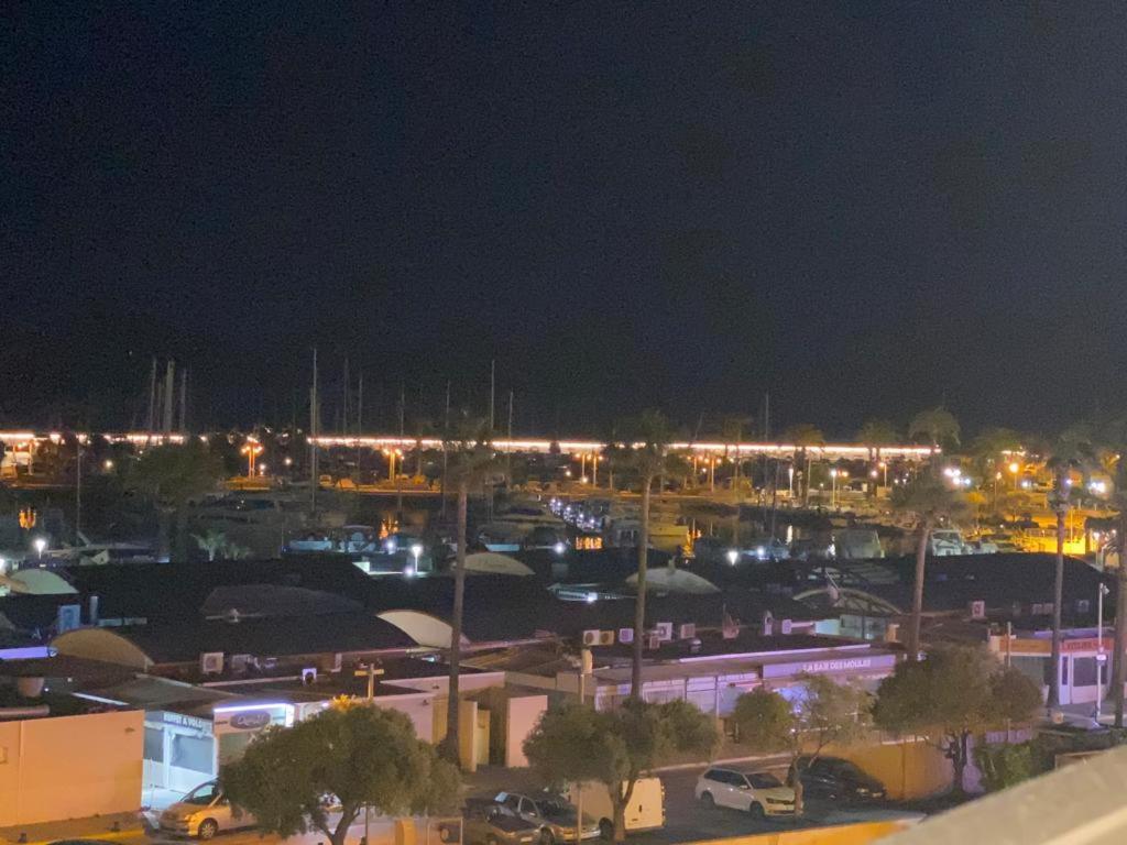 Le Diatomee - Rue Du Port Apartman Cavalaire-sur-Mer Kültér fotó